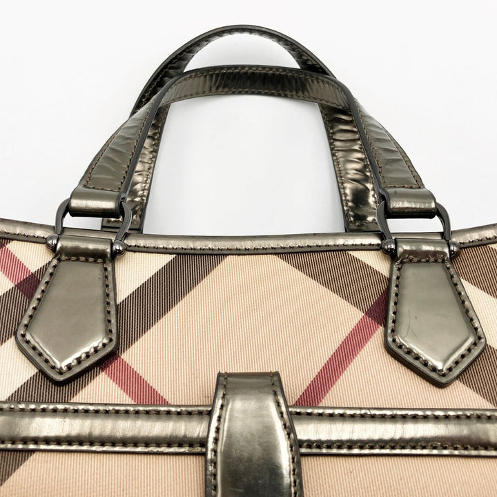 BURBERRY バーバリー 
 トートバッグ 
PVC ベージュ