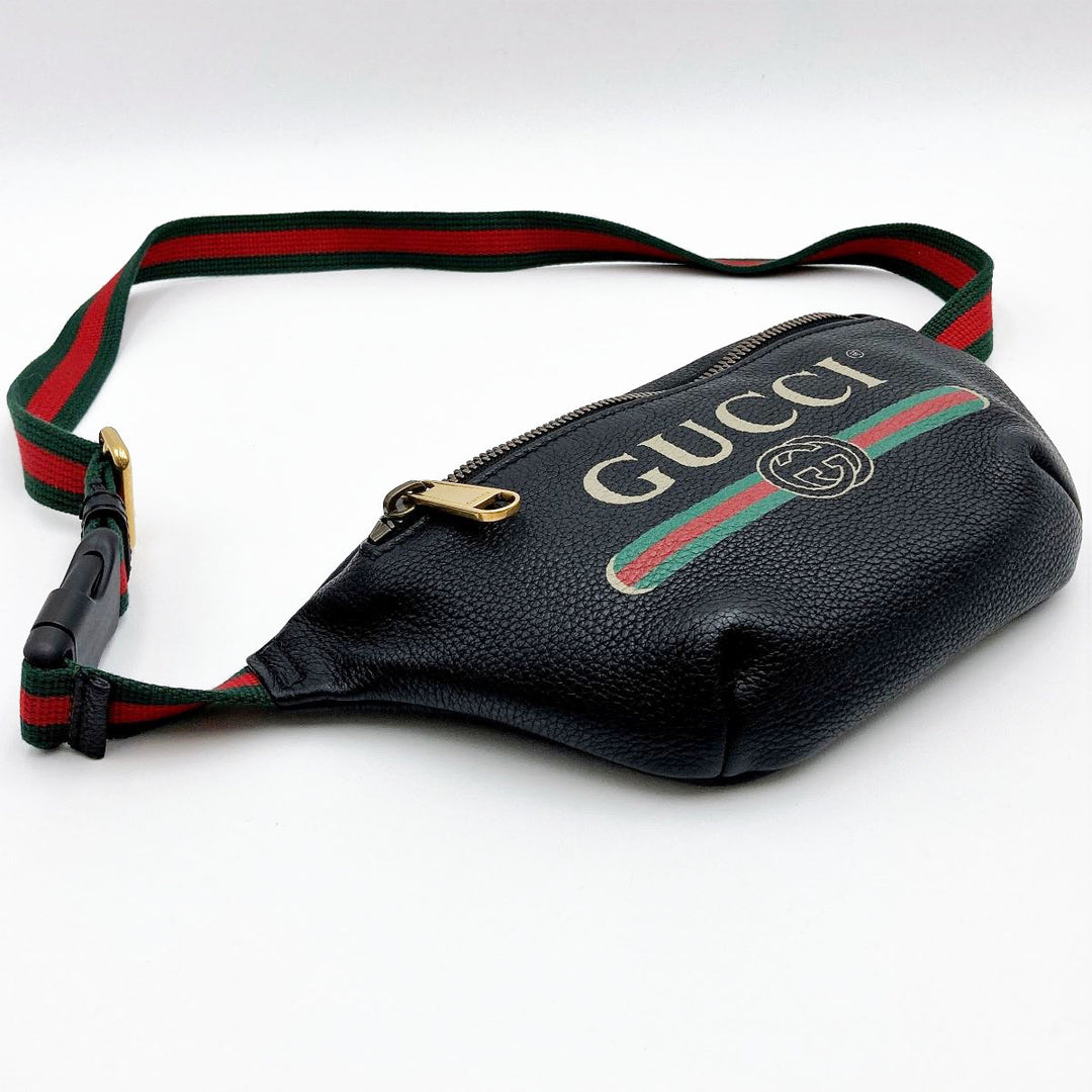 GUCCI グッチ 
 527792 ウエストバッグ 
レザー ブラック