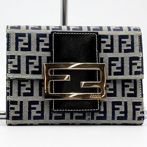 FENDI フェンディ 
 2804-31098 三つ折り財布 
キャンバス ネイビー