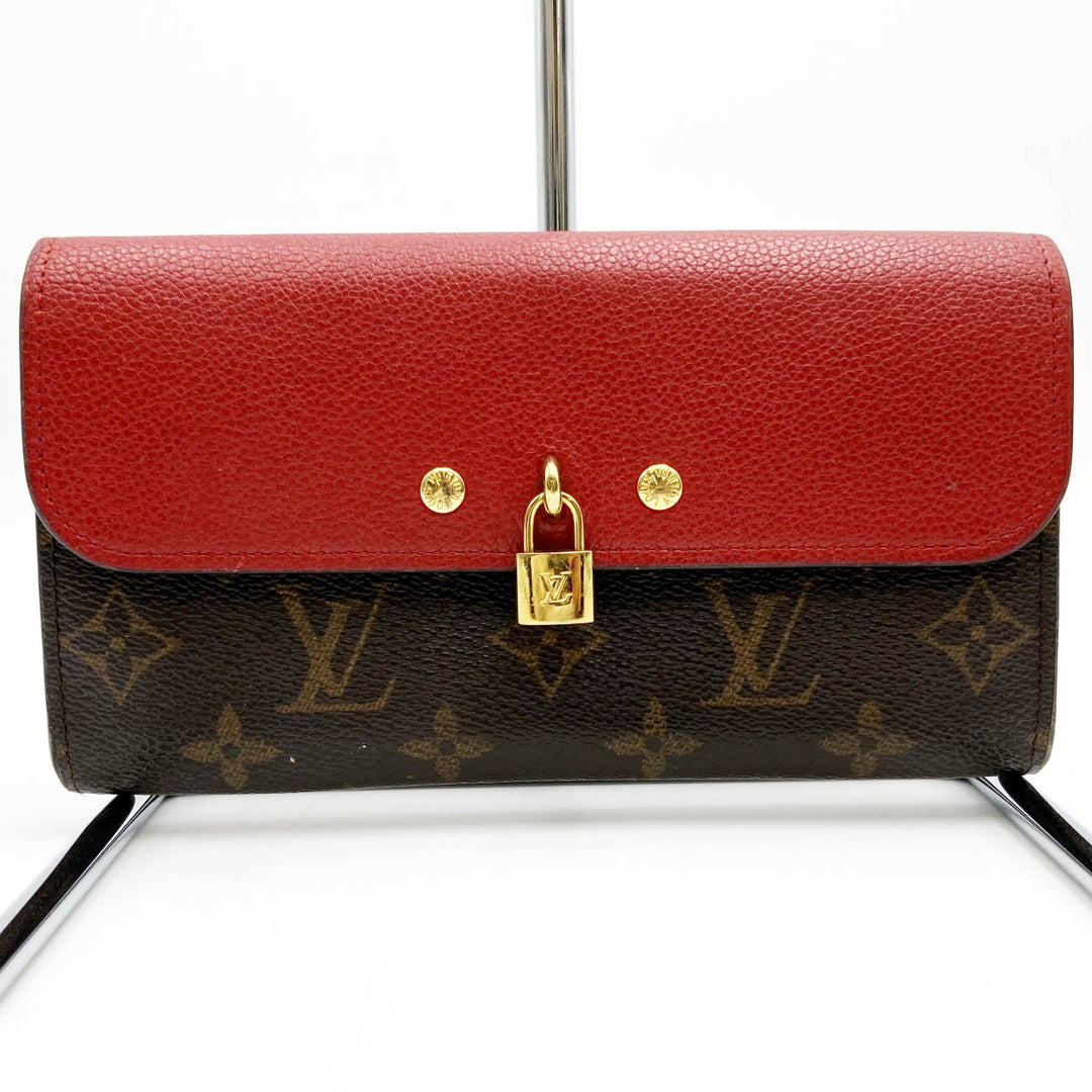 LOUIS VUITTON ルイ・ヴィトン 
 M61836  長財布 
PVC/レザー  レッド