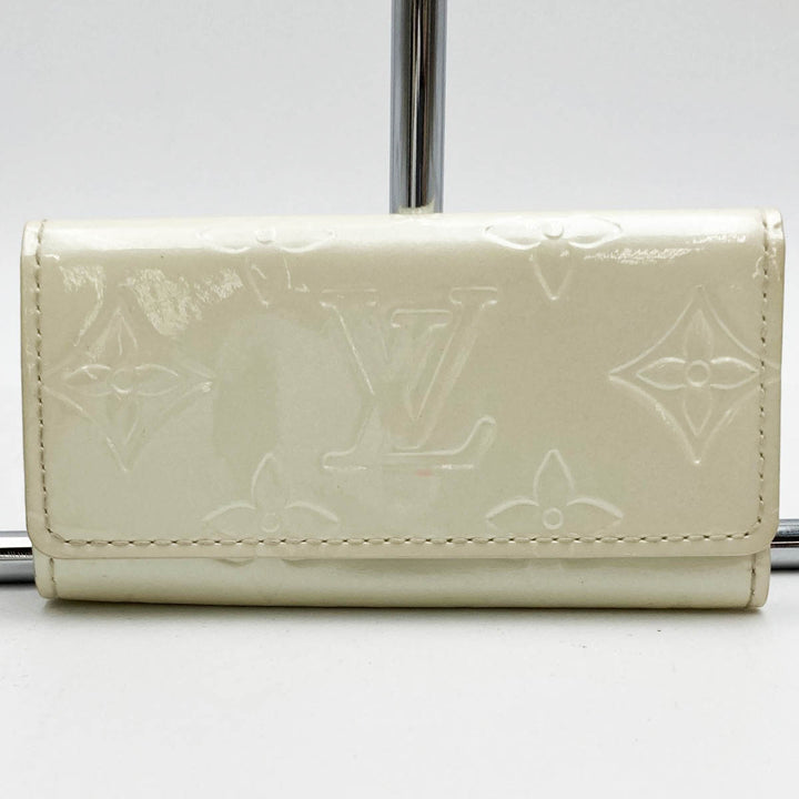 LOUIS VUITTON ルイ・ヴィトン 
 ミュルティクレ4 M91360  キーケース 
モノグラムヴェルニ ホワイト