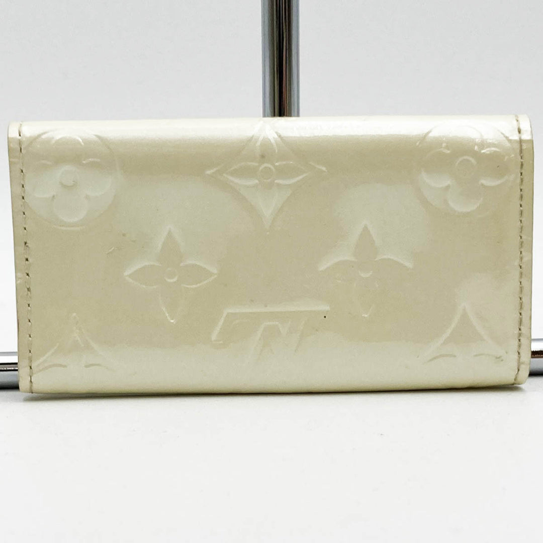 LOUIS VUITTON ルイ・ヴィトン 
 ミュルティクレ4 M91360  キーケース 
モノグラムヴェルニ ホワイト