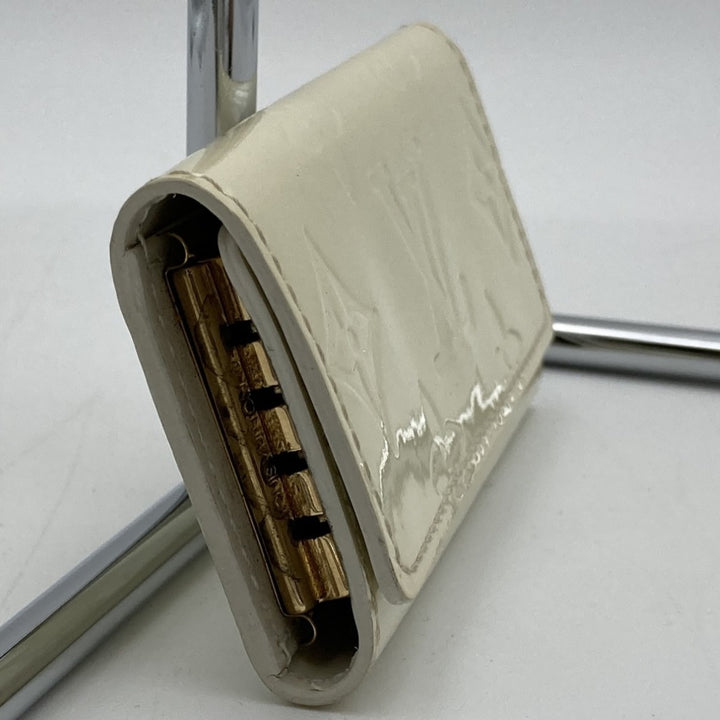 LOUIS VUITTON ルイ・ヴィトン 
 ミュルティクレ4 M91360  キーケース 
モノグラムヴェルニ ホワイト