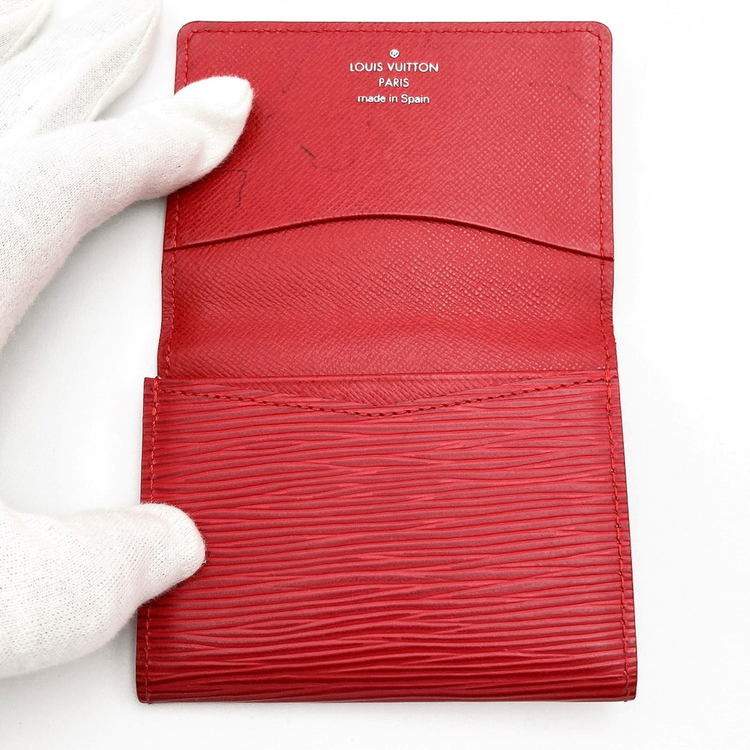 LOUIS VUITTON ルイ・ヴィトン 
 アンヴェロップ カルト ドゥ ヴィジット M5658E カードケース 
PVC レッド