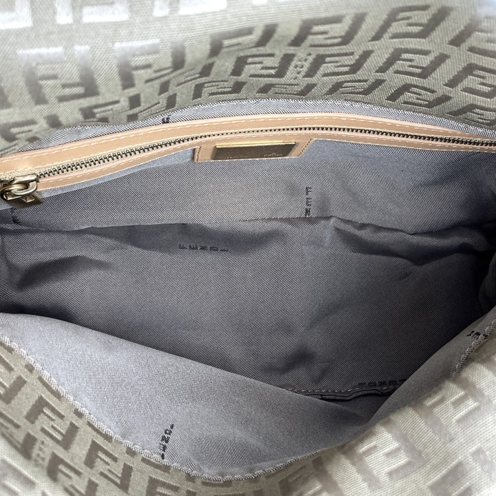 FENDI フェンディ 
 マンマバケット ショルダーバッグ 
ナイロン/レザー  ベージュ