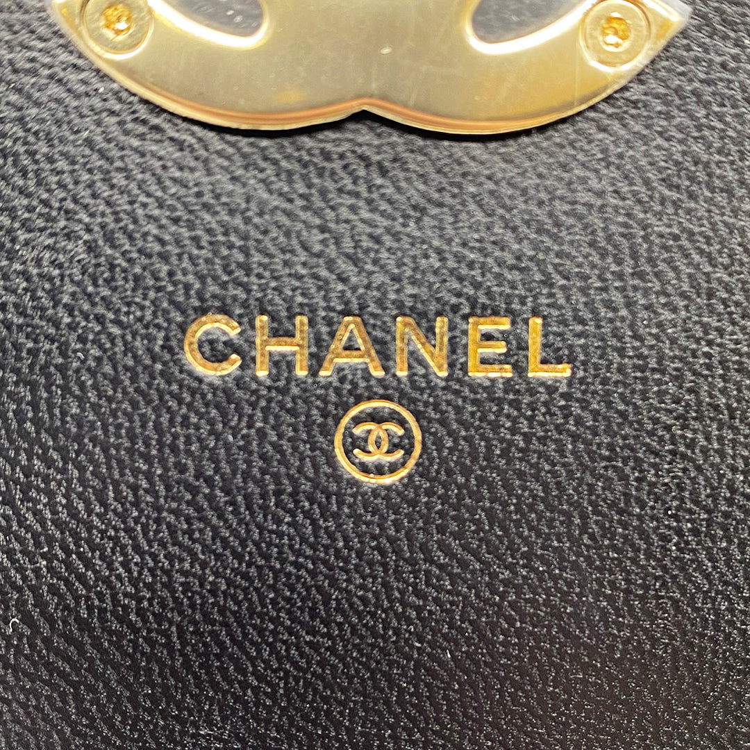 CHANEL シャネル 
 ショルダーバッグ 
ラムスキン ブラック