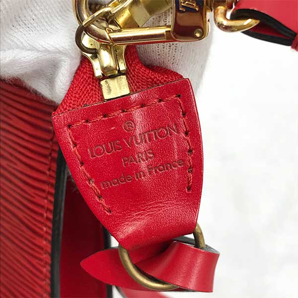 LOUIS VUITTON ルイ・ヴィトン 
 ポシェット・アクセソワール M52947/アクセサリーポーチ アクセサリーポーチ 
エピレザー レッド