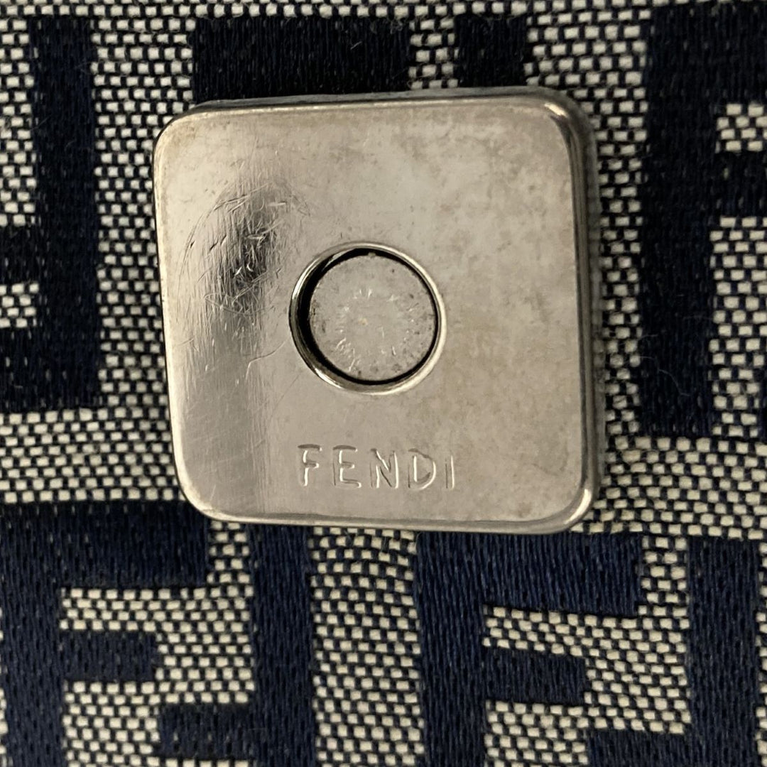 FENDI フェンディ 
 16070 ショルダーバッグ 
キャンバス グレー