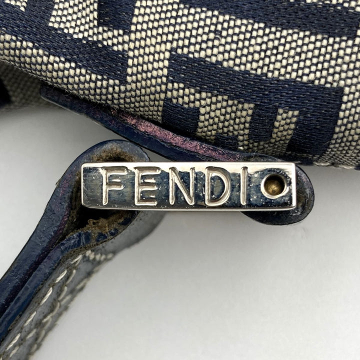 FENDI フェンディ 
 16070 ショルダーバッグ 
キャンバス グレー