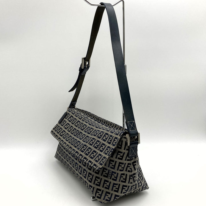 FENDI フェンディ 
 16070 ショルダーバッグ 
キャンバス グレー