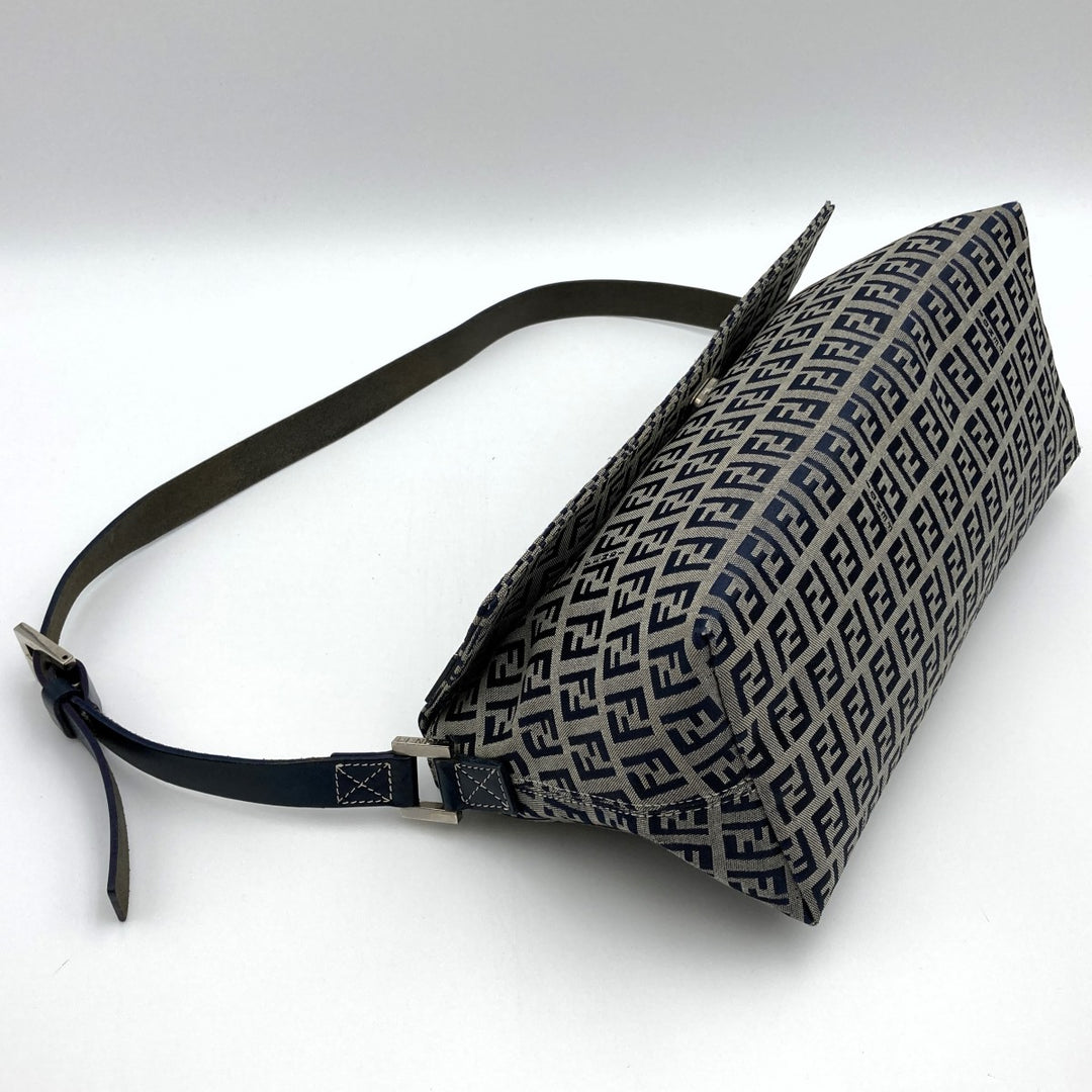 FENDI フェンディ 
 16070 ショルダーバッグ 
キャンバス グレー