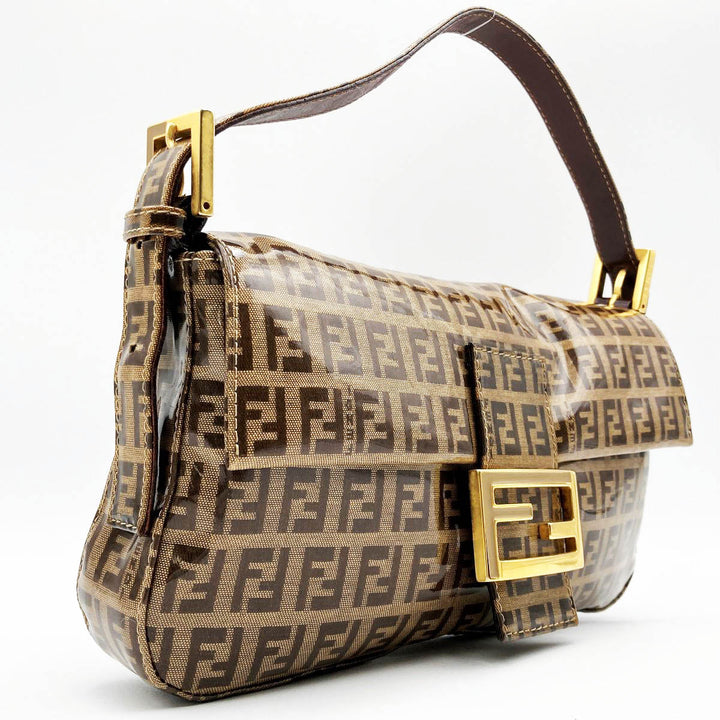 FENDI フェンディ 
 マンマバケット 2228Z6424 ショルダーバッグ 
エナメル/レザー  ブラウン