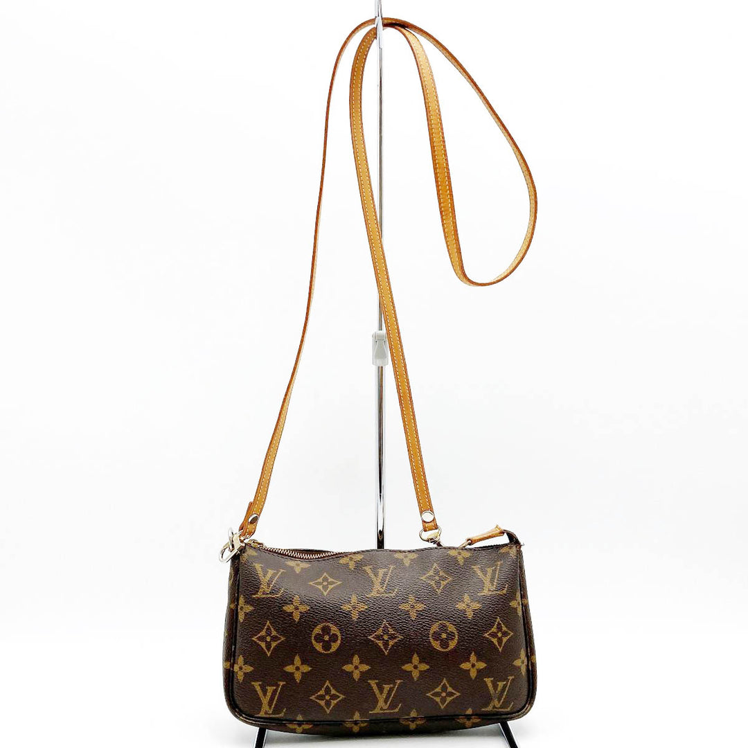 LOUIS VUITTON ルイ・ヴィトン 
 ポシェット・アクセソワール M51980 ショルダーバッグ 
PVC ブラウン