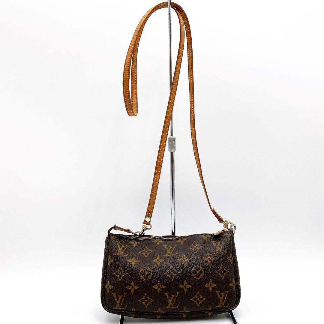 LOUIS VUITTON ルイ・ヴィトン 
 ポシェット・アクセソワール M51980 ショルダーバッグ 
PVC ブラウン