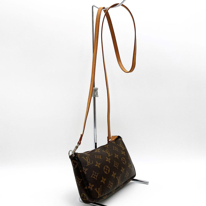 LOUIS VUITTON ルイ・ヴィトン 
 ポシェット・アクセソワール M51980 ショルダーバッグ 
PVC ブラウン