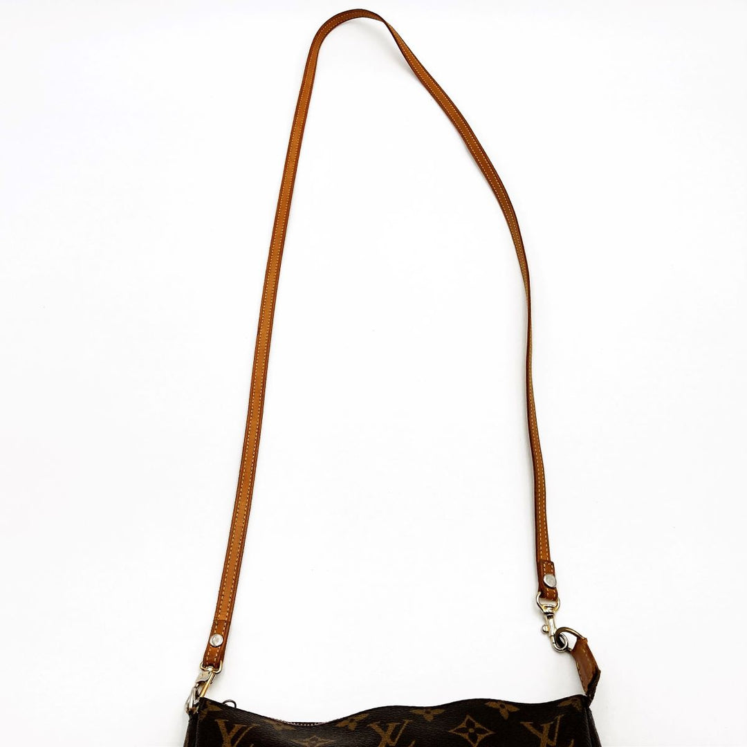 LOUIS VUITTON ルイ・ヴィトン 
 ポシェット・アクセソワール M51980 ショルダーバッグ 
PVC ブラウン