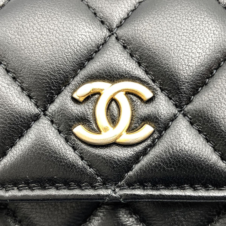 CHANEL シャネル 
 ポールチェーンクラッチ ショルダーバッグ 
ラムスキン ブラック