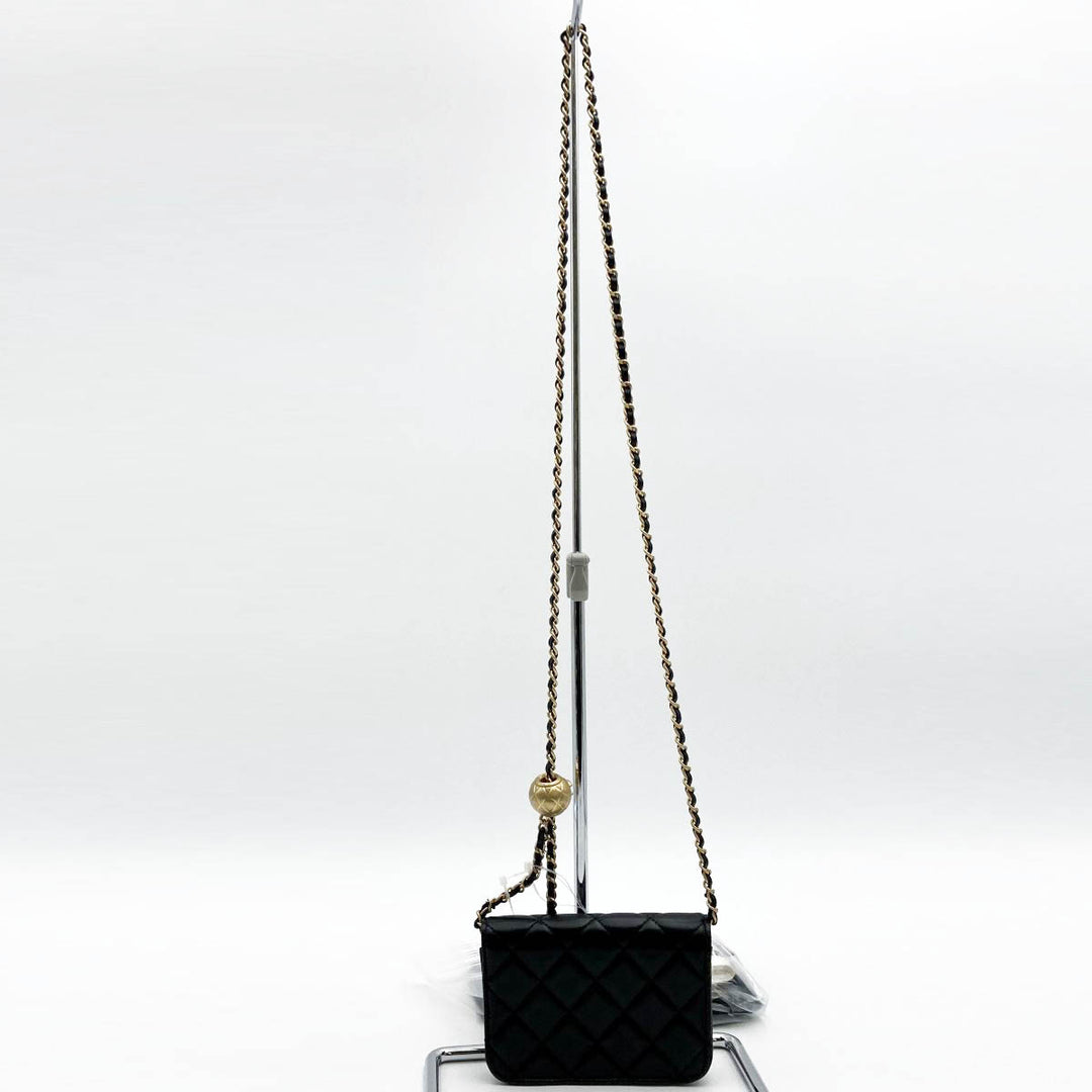 CHANEL シャネル 
 ポールチェーンクラッチ ショルダーバッグ 
ラムスキン ブラック