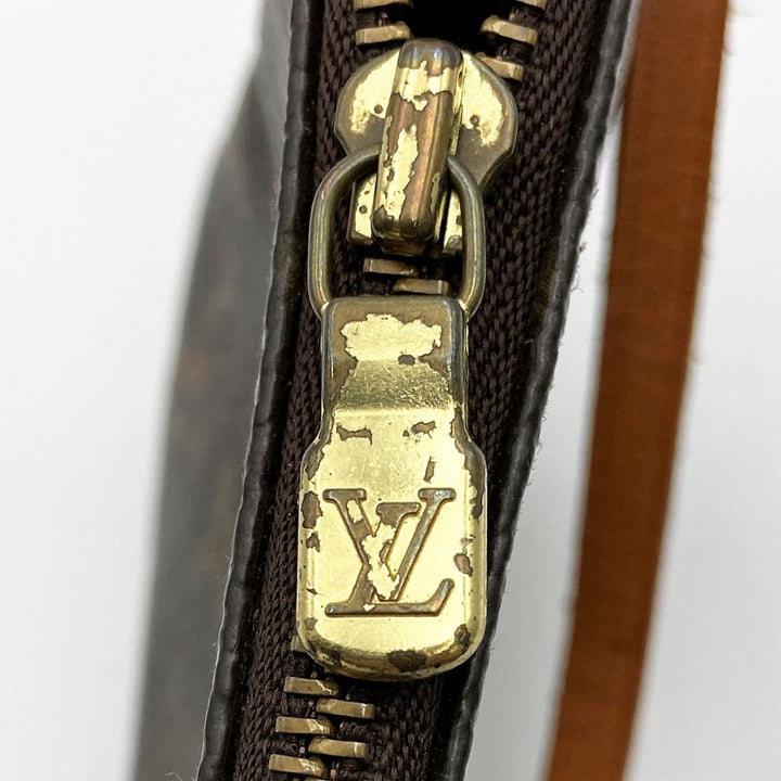 LOUIS VUITTON ルイ・ヴィトン 
 ポシェットアクセソワール M40712 ポーチ 
PVC ブラウン
