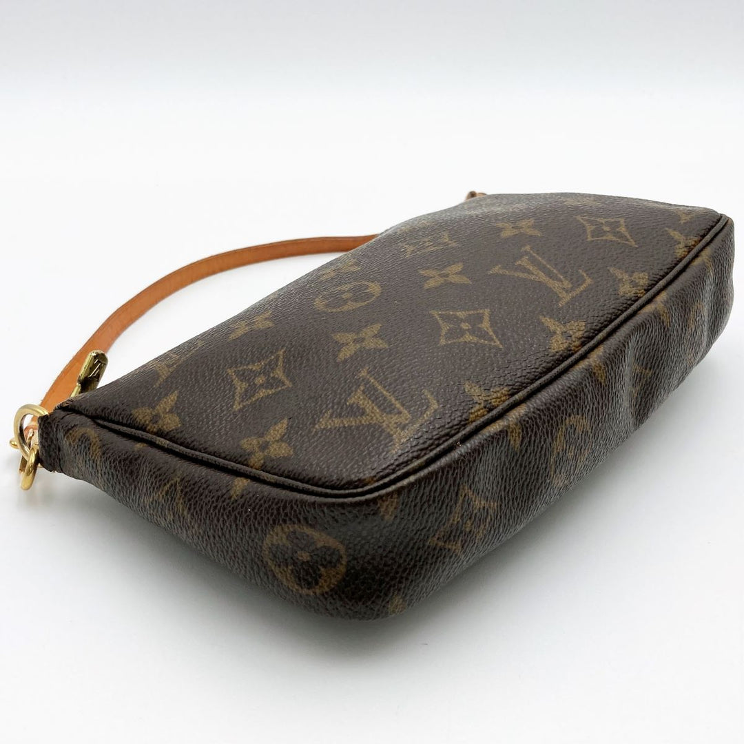 LOUIS VUITTON ルイ・ヴィトン 
 ポシェットアクセソワール M40712 ポーチ 
PVC ブラウン