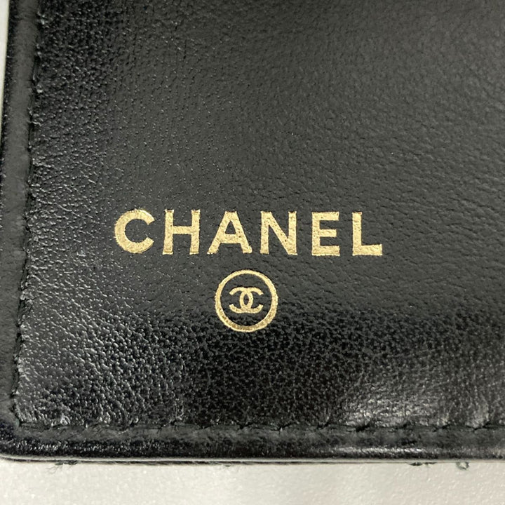 CHANEL シャネル 
 三つ折り財布 
マットキャビアスキン ブラック
