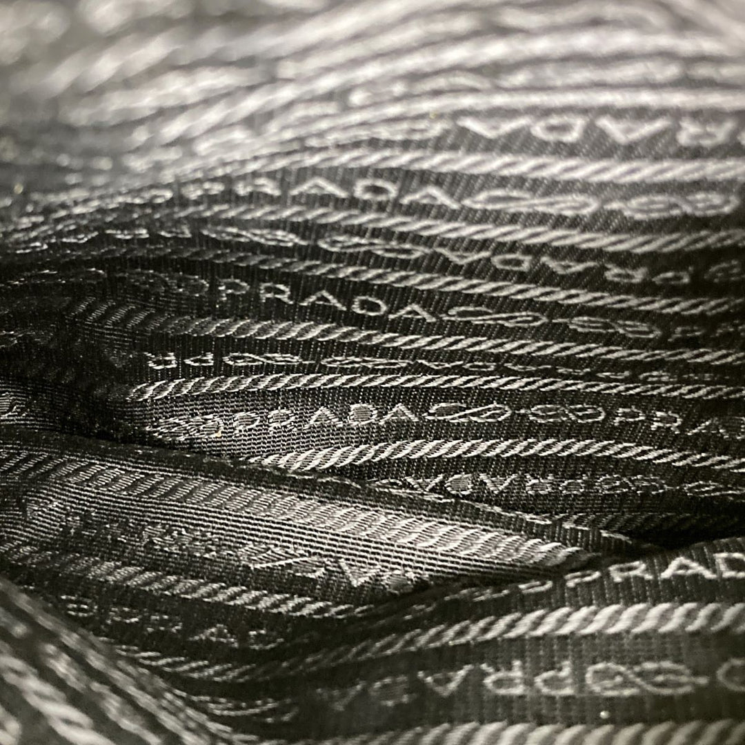 PRADA プラダ 
 トートバッグ 
レザー カーキ