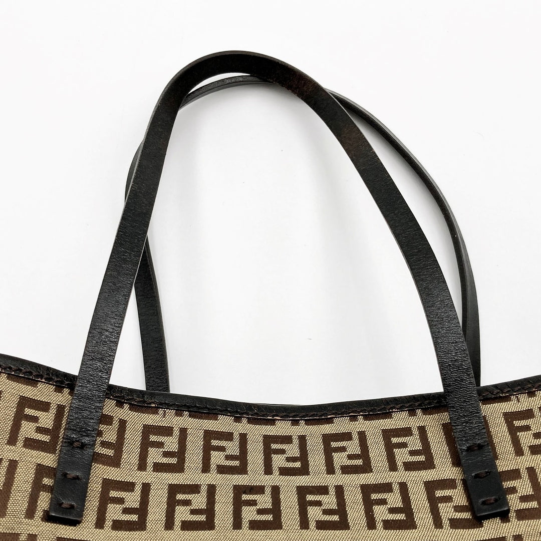 FENDI フェンディ 
 8BH056 トートバッグ 
ナイロン ブラウン