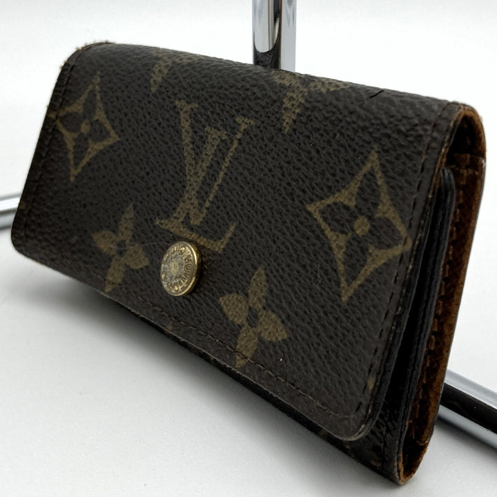 LOUIS VUITTON ルイ・ヴィトン 
 ミュルティクレ 4 M69517 キーケース 
PVC ブラウン