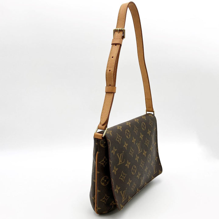 LOUIS VUITTON ルイ・ヴィトン 
 ミュゼットタンゴ ショート M51257 ショルダーバッグ 
PVC ブラウン