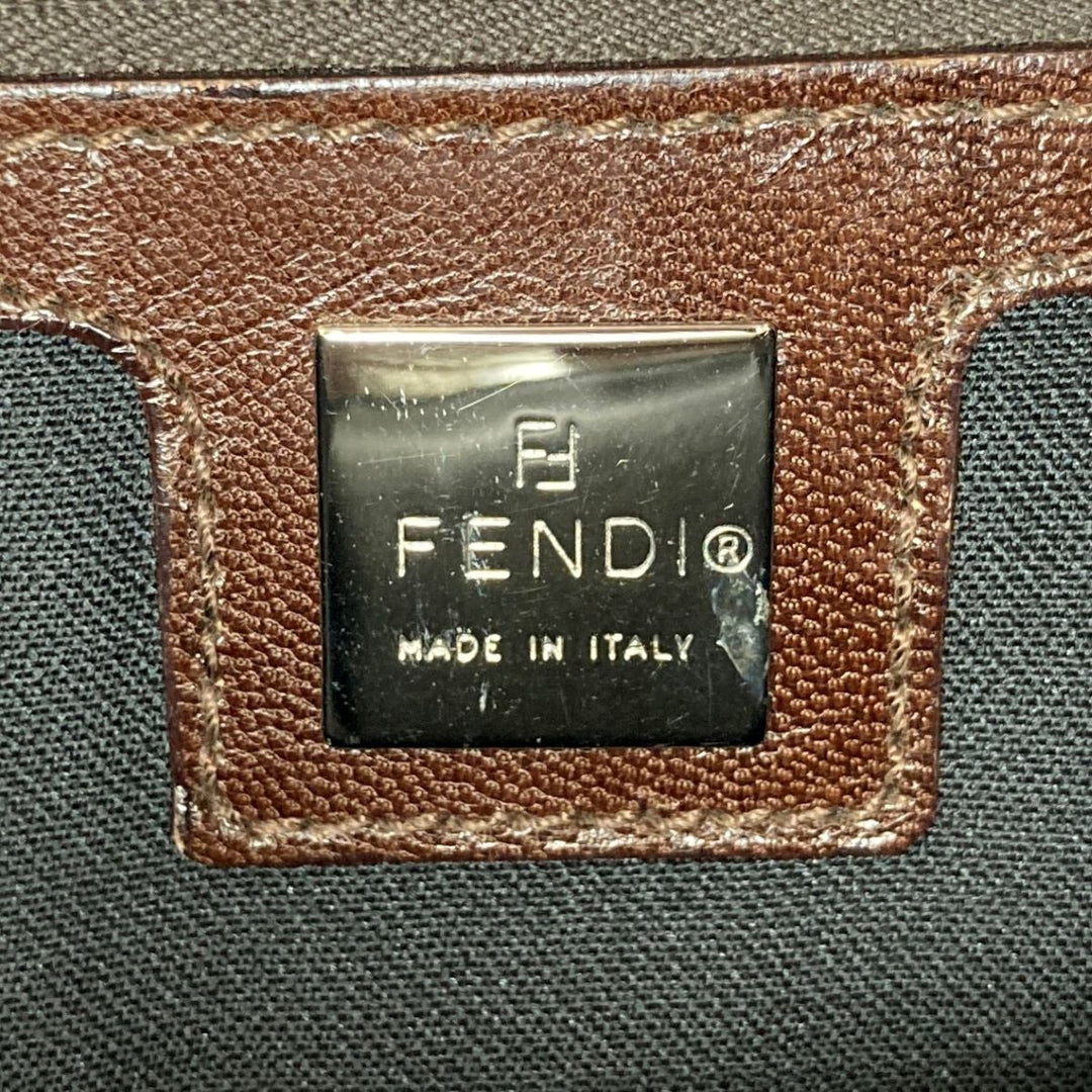FENDI フェンディ 
 マンマバケット 26566 ショルダーバッグ 
スウェード ブラウン