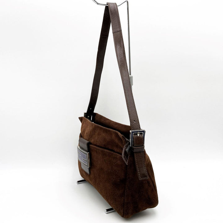 FENDI フェンディ 
 マンマバケット 26566 ショルダーバッグ 
スウェード ブラウン