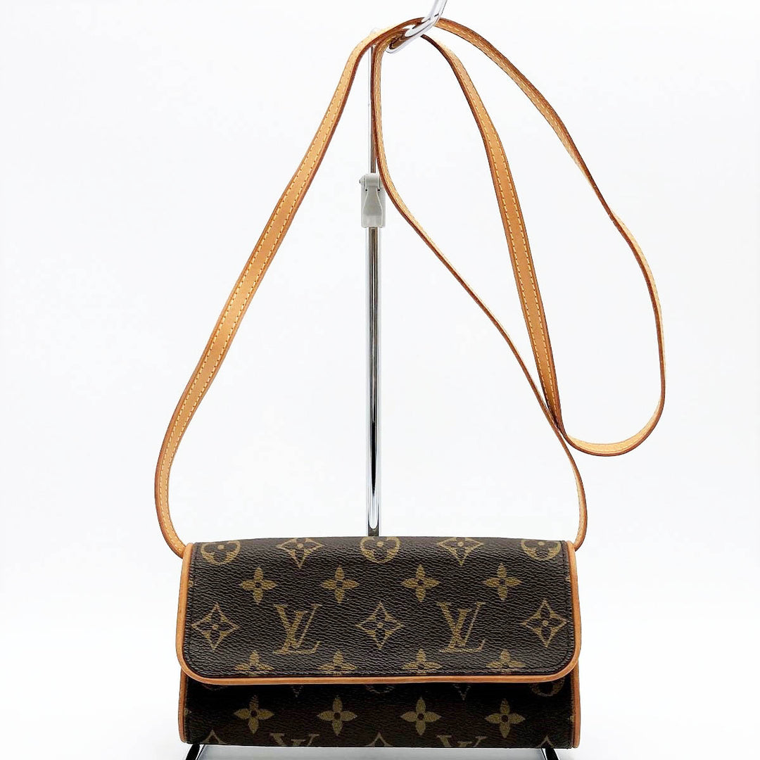 LOUIS VUITTON ルイ・ヴィトン 
 ポシェットツインPM M51854 ショルダーバッグ 
PVC ブラウン