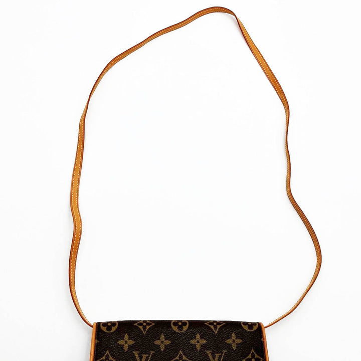 LOUIS VUITTON ルイ・ヴィトン 
 ポシェットツインPM M51854 ショルダーバッグ 
PVC ブラウン