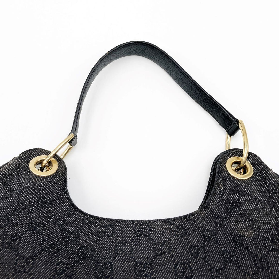 GUCCI グッチ 
 257268 ショルダーバッグ 
GGキャンバス ブラック