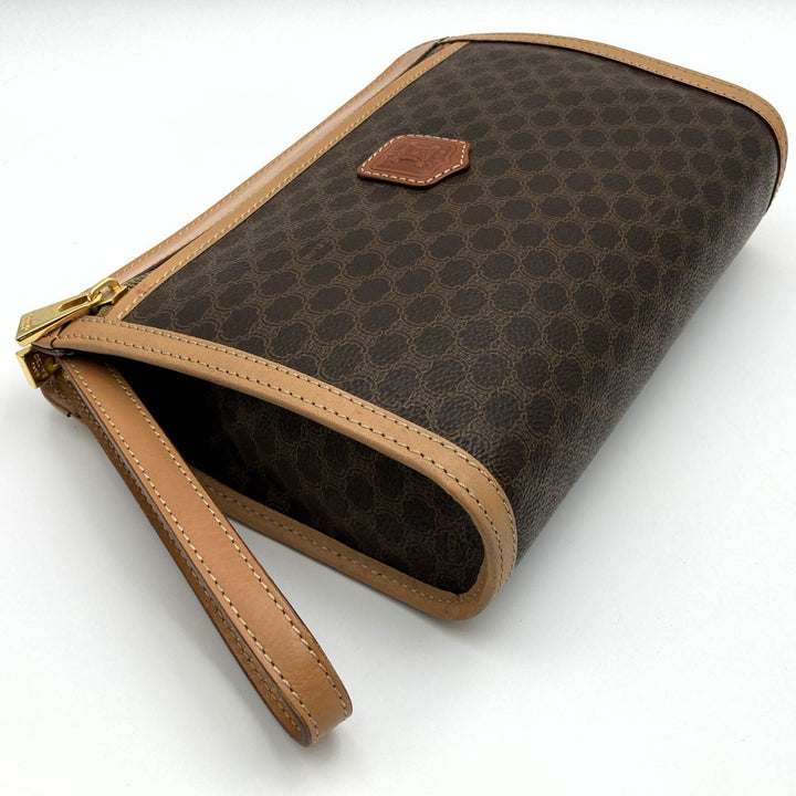CELINE セリーヌ 
 M95 クラッチバッグ 
PVC ブラウン