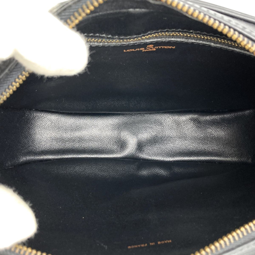 LOUIS VUITTON ルイ・ヴィトン 
 ジュヌフィーユ M52152 ショルダーバッグ 
エピレザー ブラック