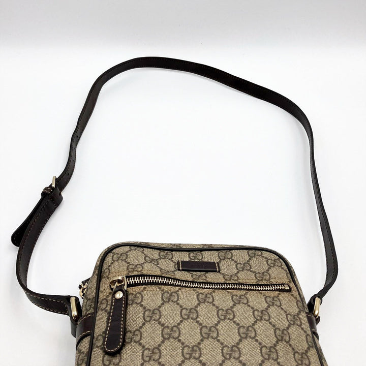 GUCCI グッチ 
 233268 ショルダーバッグ 
PVC ブラウン