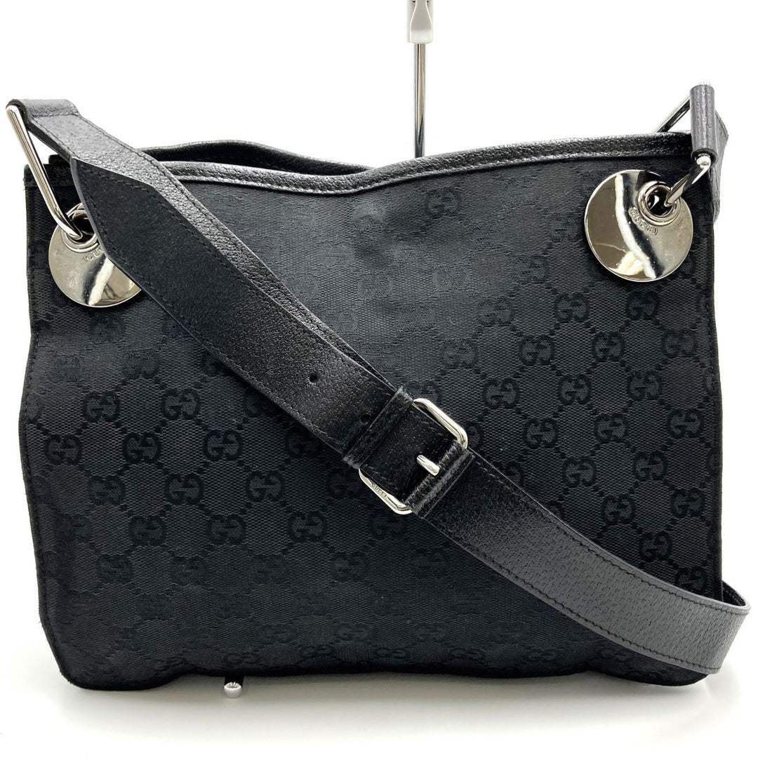GUCCI グッチ 
 エクリプス 120841  ショルダーバッグ 
GGキャンバス ブラック
