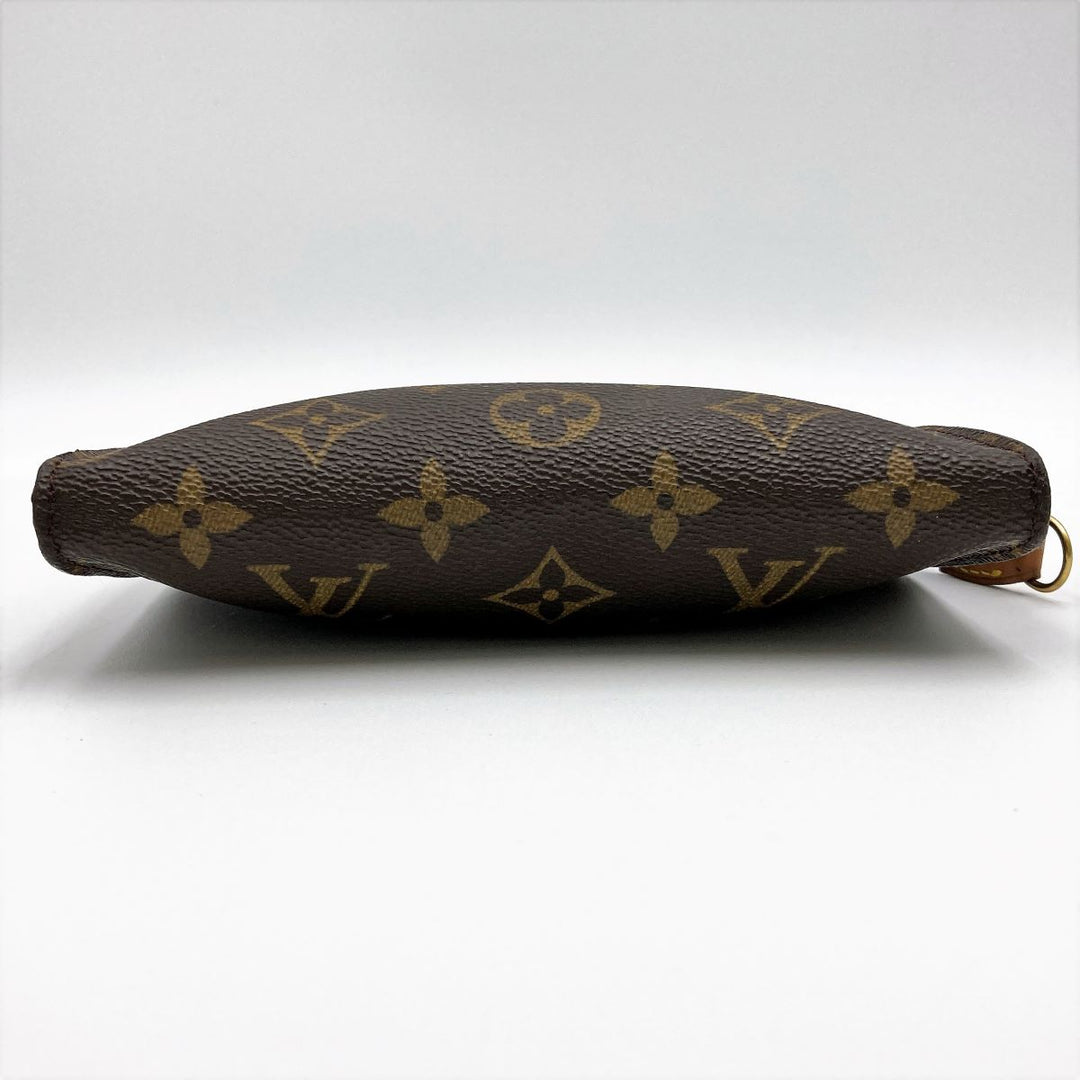 LOUIS VUITTON ルイ・ヴィトン 
 M42238/ポーチのみ ポーチ 
PVC ブラウン