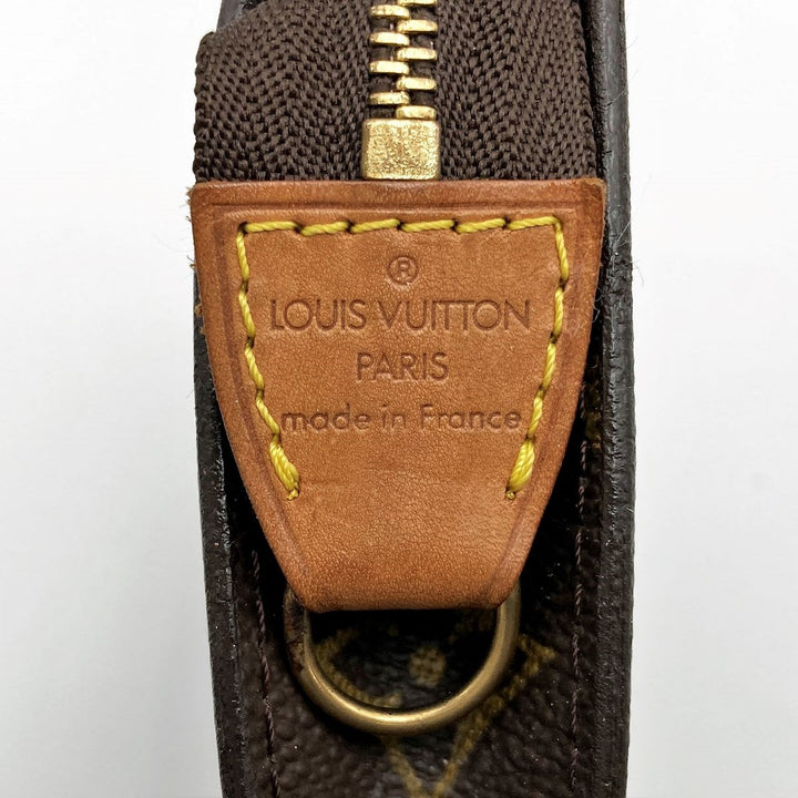 LOUIS VUITTON ルイ・ヴィトン 
 M42238/ポーチのみ ポーチ 
PVC ブラウン