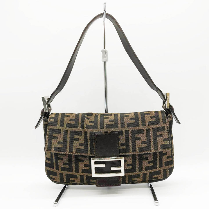 FENDI フェンディ 
 マンマバケット 17132642009 ショルダーバッグ 
ナイロン ブラウン
