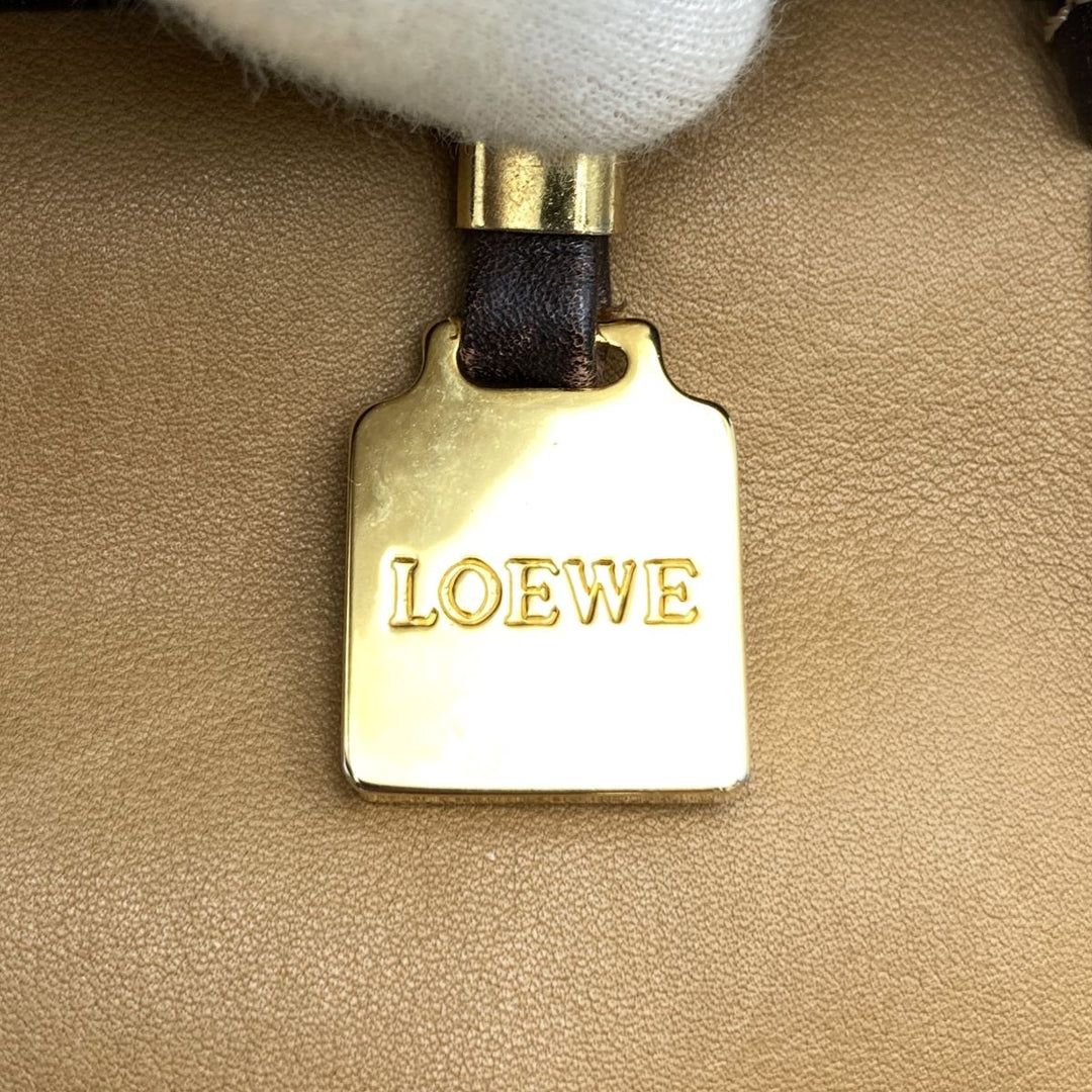 LOEWE ロエベ 
 クラッチバッグ 
スウェード ブラウン