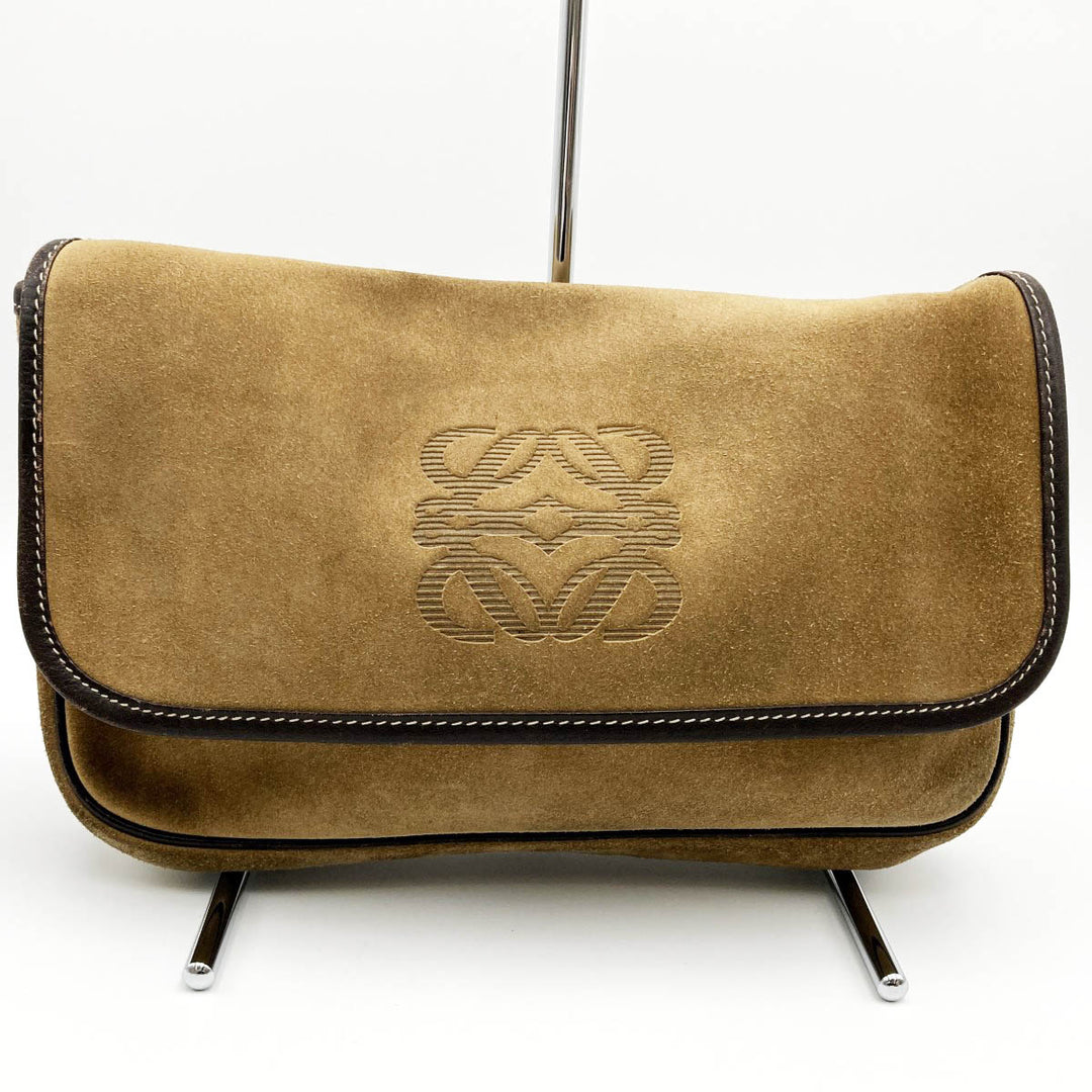 LOEWE ロエベ 
 クラッチバッグ 
スウェード ブラウン