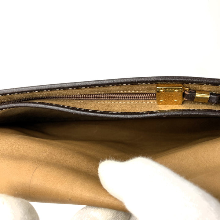 LOEWE ロエベ 
 クラッチバッグ 
スウェード ブラウン