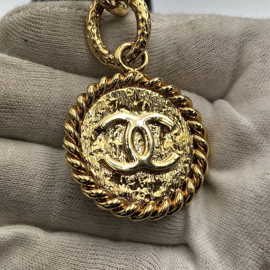 CHANEL シャネル 
 トートバッグ 
マットキャビアスキン ブラック