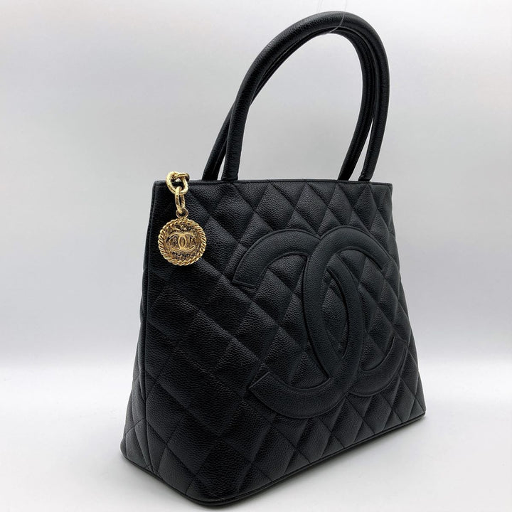 CHANEL シャネル 
 トートバッグ 
マットキャビアスキン ブラック