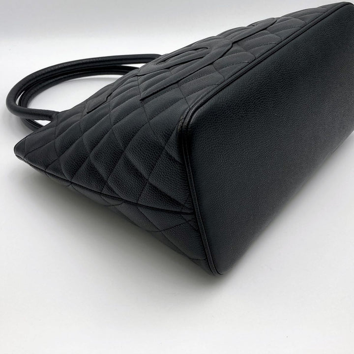 CHANEL シャネル 
 トートバッグ 
マットキャビアスキン ブラック