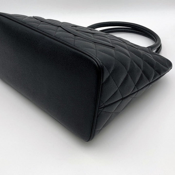 CHANEL シャネル 
 トートバッグ 
マットキャビアスキン ブラック