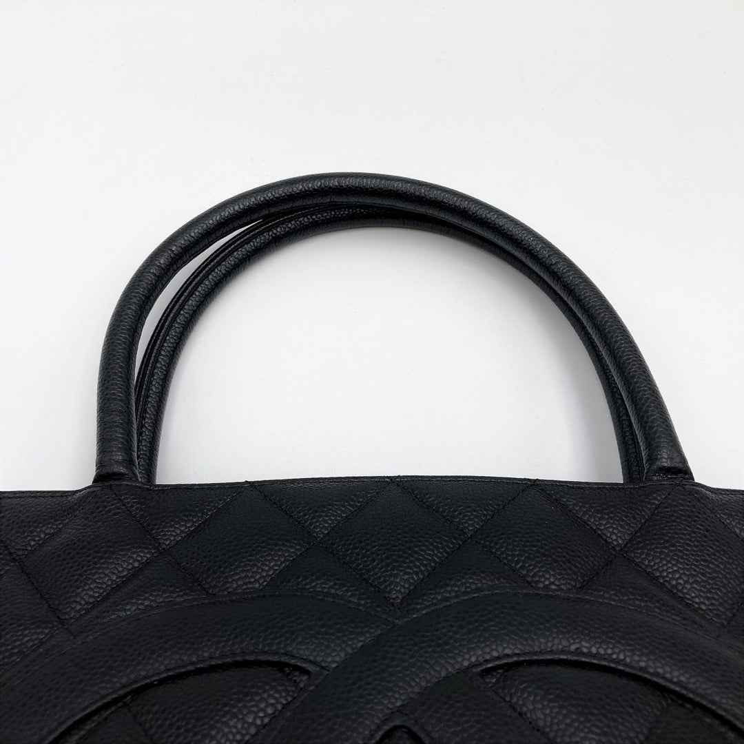 CHANEL シャネル 
 トートバッグ 
マットキャビアスキン ブラック