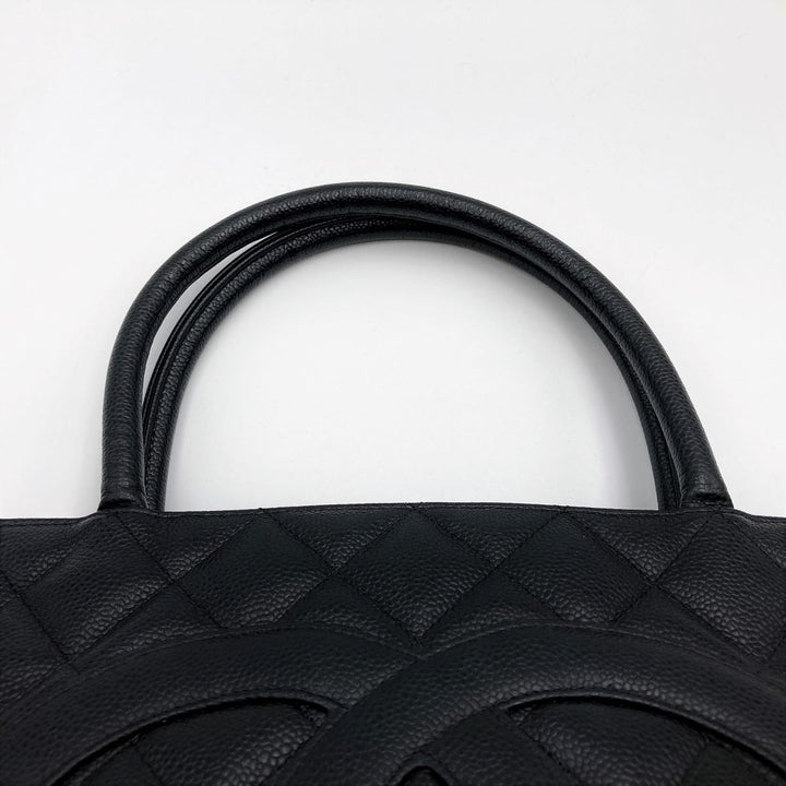 CHANEL シャネル 
 トートバッグ 
マットキャビアスキン ブラック